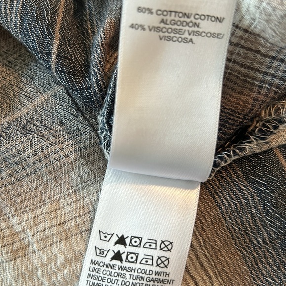 Lucky Brand Plaid Button Front Blouse w Patch Pockets, Navy Taupe White - Picture 7 of 8